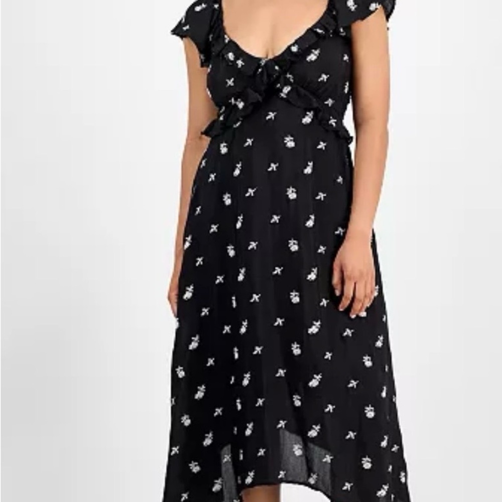 Chic Black Floral Midi Dress